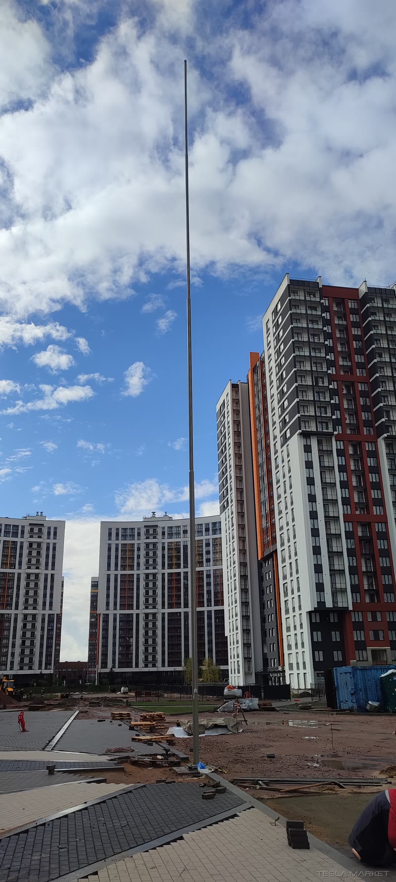 Флагшток-молниеотвод 22 м, Санкт-Петербург: флагшток, вид с благоустроенной площадки